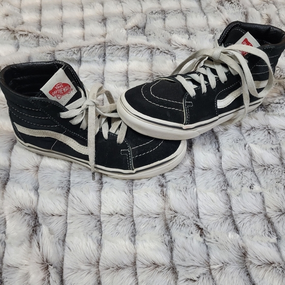 4/$25 Vans Kids Shoes used Great condition - Picture 3 of 10